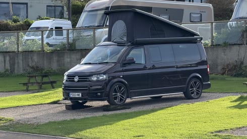 Ronnie – 4 berth Volkswagen campervan 2015
