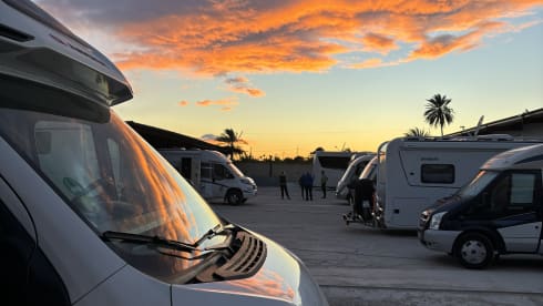 Adria Coral 670 met lengtebedden. Met alles erop en eraan! 