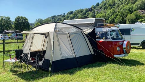 Rory – VW T2 Camper Van