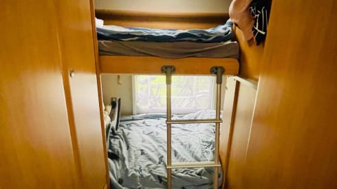 🌟 4p family camper with bunk beds and full of options🌟 . Freedom on wheels!