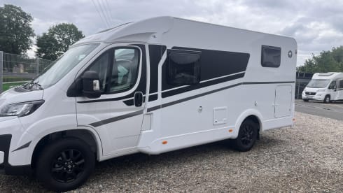 Peugeot – Camper van 6.4