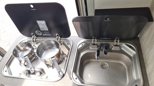 Bigfoot – Campervan, Bravia 636 Swan