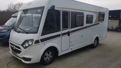 Dethleffs  – Generous 4 Person Integral camper