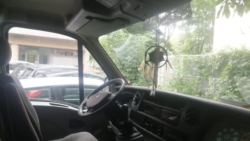 Lakshmi – Rêve d'infiltration Renault Master couvreur