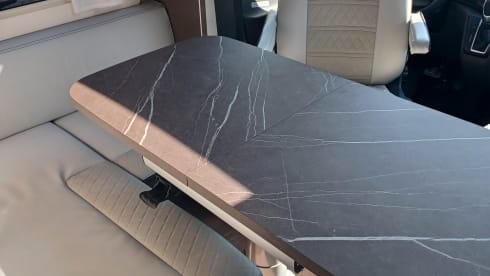Cocoon 463 – 4p Benimar semi-integrated uit 2024