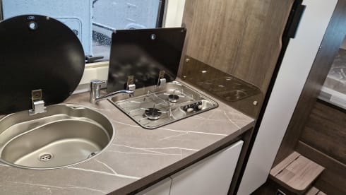 Yoshi – Benimar S 340 ES