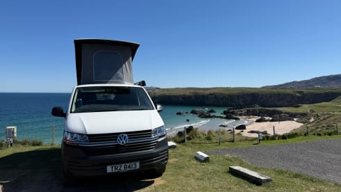 Vanziet – Custom Converted 4 Berth T6 - perfect for your next adventure 