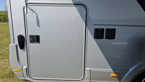 Ons Hotel op wielen V2.0! – Adria Compact Automatic 2 persons - built in 2019