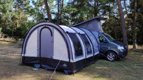 Happy Camper – Luxury 4/5p bus camper Volkswagen Multivan from 2008