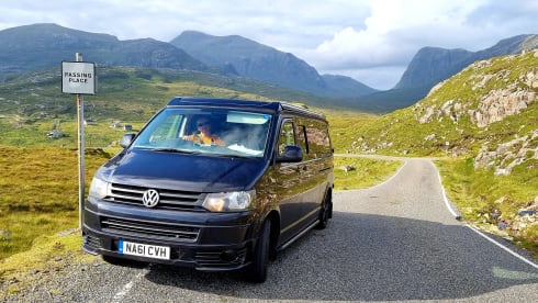 Monika – Vw family T5 -  LWB campervan sleeps 4 