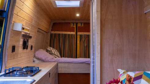 Vanchesca – Zweisitziger Mercedes-Benz Bus aus dem Jahr 2013