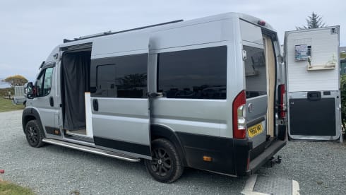Murphy  – A beautiful home from home on wheels