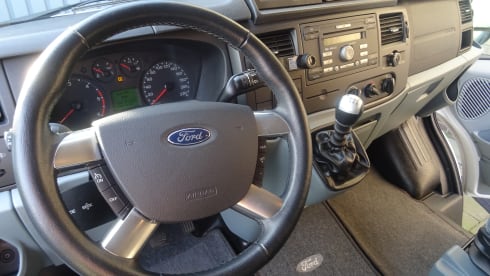 Ford Nugget Westfalia with pop-up roof