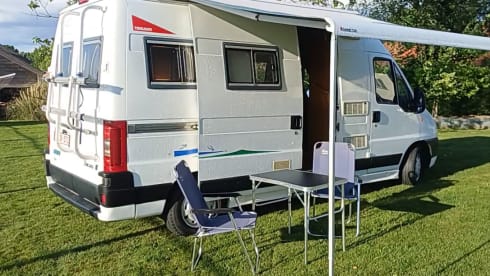 Trigano – Neat Trigano bus camper 3 pers.