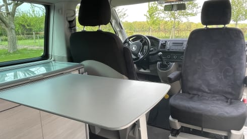 De Witte – Adventurous Volkswagen California T6 - 4 pers. 