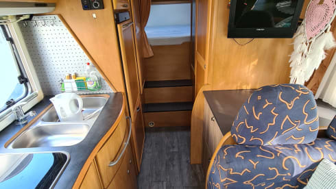Hymer b644 – 4p Hymer integrated uit 2000