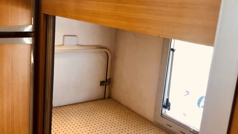 Ideal, beautiful, neat comfortable family Camper.