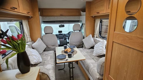 FARAH – 2 berth Peugeot bus from 2009