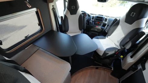 4p Other bus uit 2024