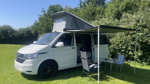 Avocet – 4 berth Volkswagen campervan from 2023