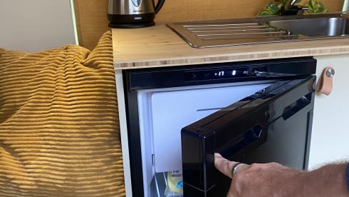Off grid and off the gas Fiat Ducato L2H2