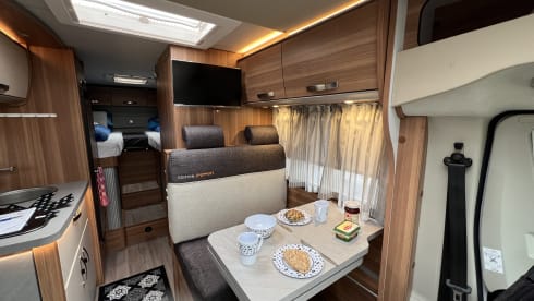 Blue Pepper – Weinsberg Pepper Nice compact camper (2020) for 2 people