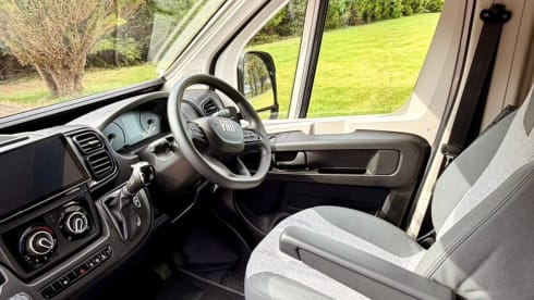 Bonnie – 2026 Auto-Trail fully off-grid Campervan 