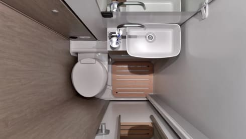 Big Benny – 4p Carado semi-integrated from 2024
