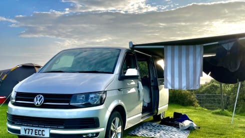 Terrence – 2 berth Volkswagen campervan from 2016