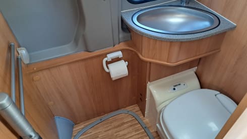 Duuk – Luxury compact 2p Pössl bus camper from 2009