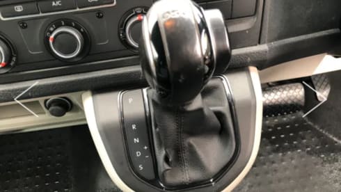 Pixie – 4 berth Volkswagen campervan from 2016