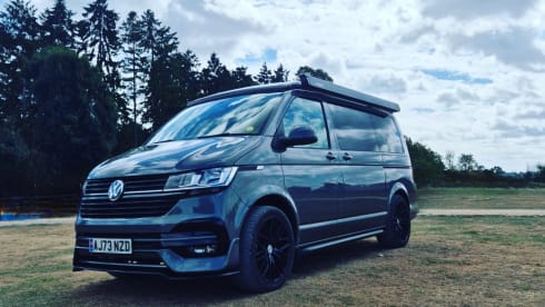 Little Trail Collective – Camper Volkswagen a 4 posti letto del 2024