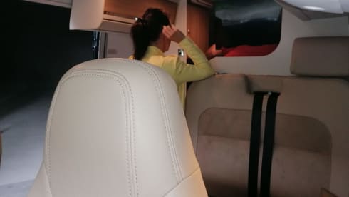 4p Adria Twin Family Van