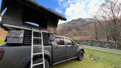 Dave – Nissan Navara (Abenteurer)