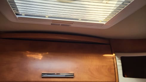 CamperTonFranka – 2p Carthago bus from 2017