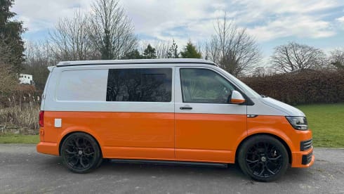 Tango – 4 Berth VW Campervan T6 with Air Con and Heater