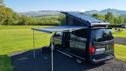Halle – 4 berth Volkswagen campervan 