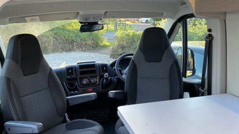 Escape – Escape - 4 berth Campervan 