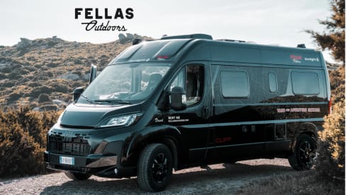 Desert – Premium Outdoor Van Rental