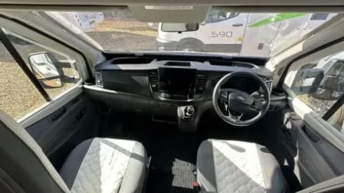 Mount Everest – BRAND NEW 6 Berth Roller Team Auto-Roller 707 (2025) Manual