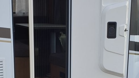 The Carado T447 camper, for your ultimate holiday feeling.