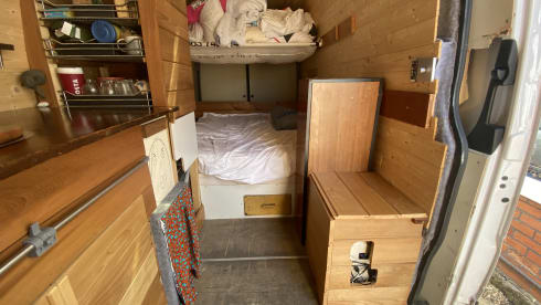 Big Boy – 3 berth Mercedes-Benz bus from 2014
