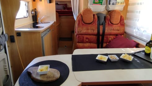 Camper for 4 comfortable seats
