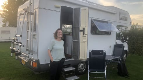 4p Hymer alcove from 2001