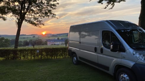 Zelfbouw Fiat Ducato – Chris and Maria's bus