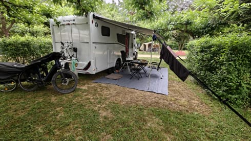 4p Sunlight semi-integrated Adventure from 2024