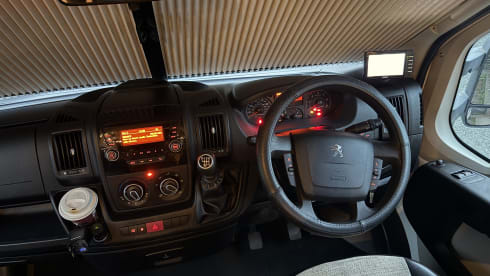 Alexander – 6 berth Bailey semi-integrated from 2016