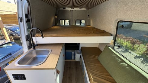 3p Mercedes-Benz bus from 2016