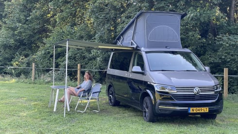 Luxe California Beach T6.1 (camper 2-4p, auto tot max 7p) – 4p Volkswagen campervan uit 2021