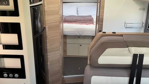 Camper.4000 – Luxury camper - Adria Matrix M 670SC (5 seats)